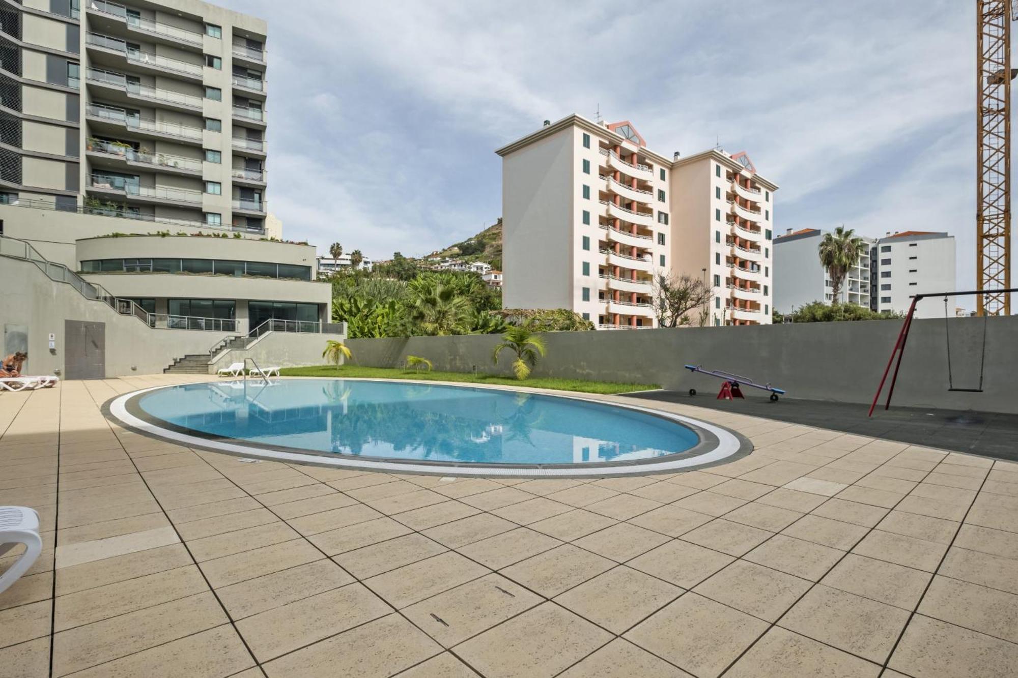 Blue And Gold Sunset By Madeira Sun Travel Apartamento Funchal (Madeira)